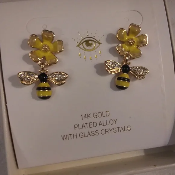 Eye Candy Los Angeles Flowers with Bees earrings - Picture 2 of 3